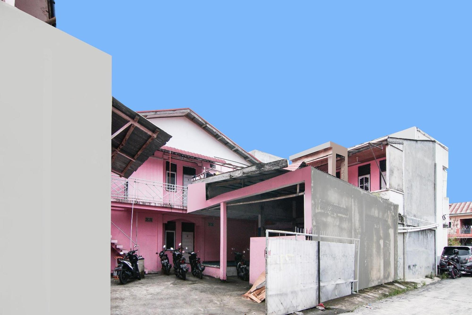 Spot On 91858 Raja Homestay Syariah Pekanbaru Exterior foto